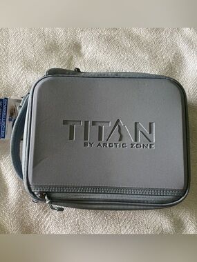 NWT Titan by Arctic Zone Expandable Lunch Bag + Ice Walls Gray